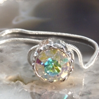 NASZYJNIK Z KAMIENIEM CRYSTAL SWAROVSKI NR C 16 -2